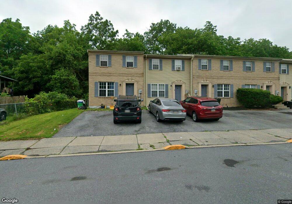 306 Old Forge Dr, Bath, PA 18014 - photo 1