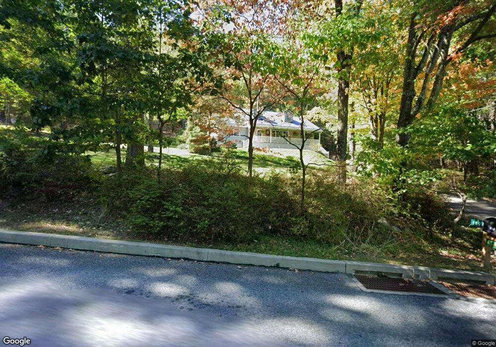 1807 Twin Pine Rd, Stroudsburg, PA 18360 - photo 1