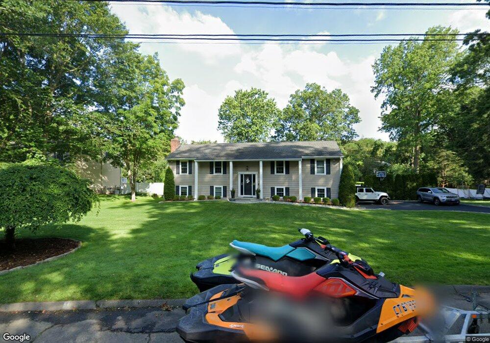 25 Club Cir, Stamford, CT 06905 - photo 1