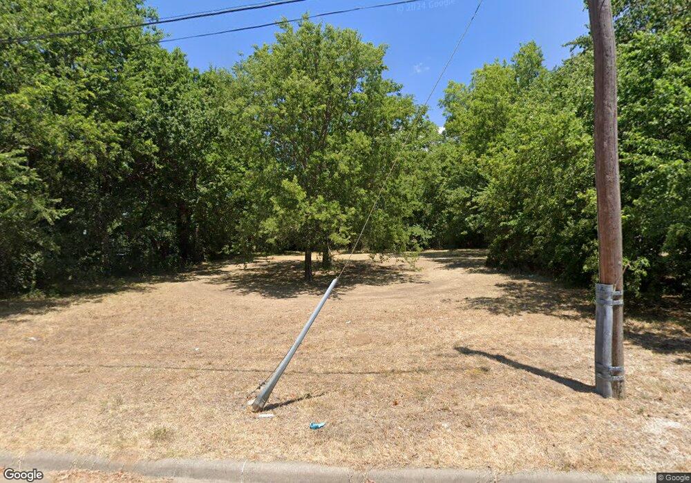 805 & 807 Fletcher St unit 2, Gainesville, TX 76240 - photo 1