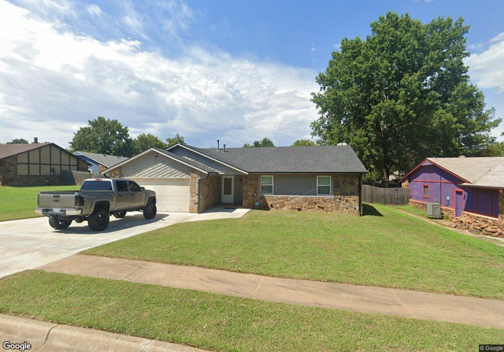 208 W Los Angeles St, Broken Arrow, OK 74011 - photo 1