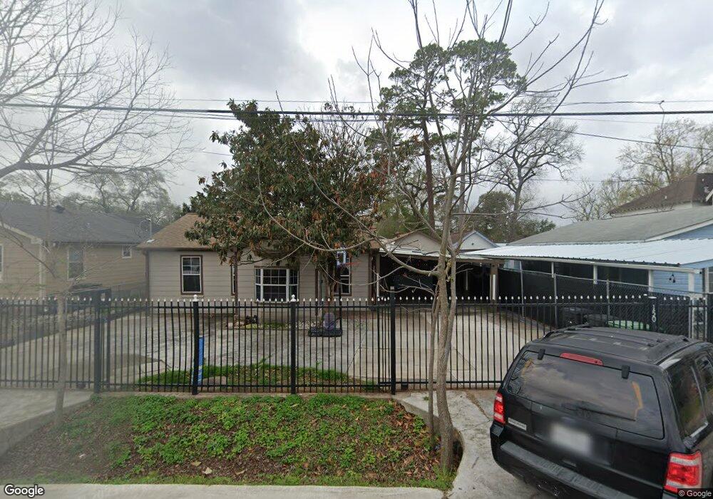 150 Basswood St, Houston, TX 77022 - photo 1