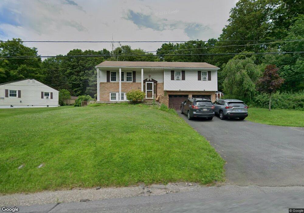 694 Scranton Pocono Hwy, Covington Township, PA 18444 - photo 1