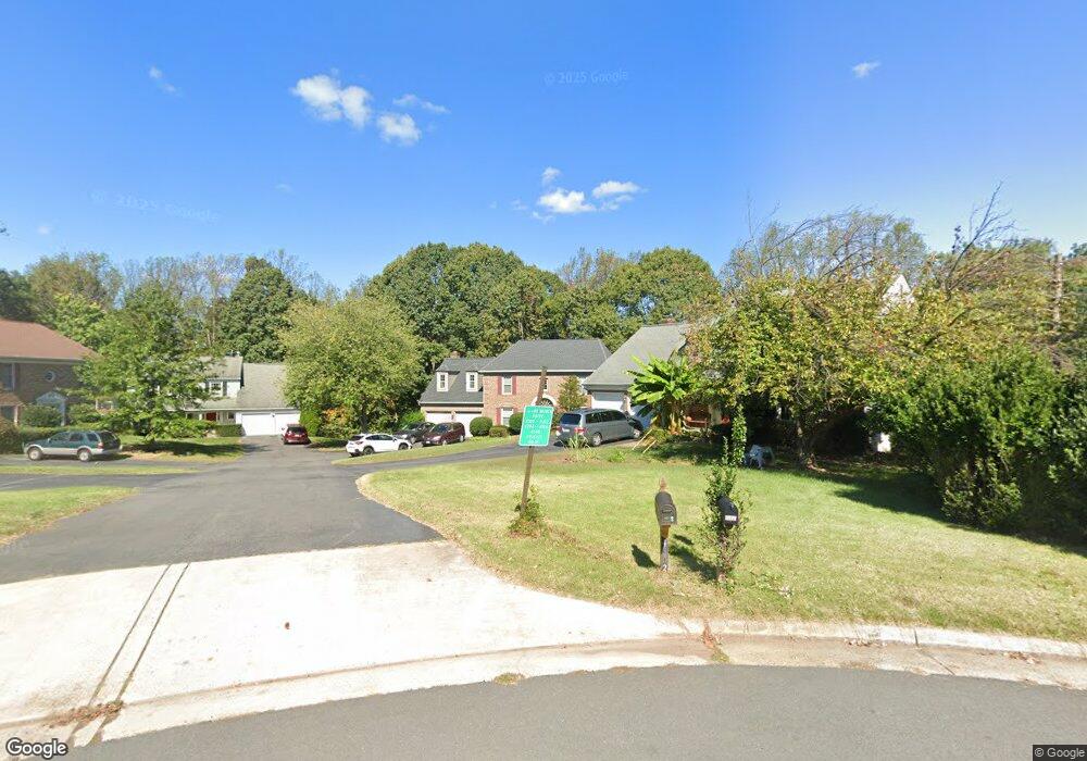 4302 Poplar Branch Dr, Chantilly, VA 20151 - photo 1