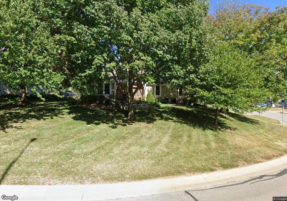 6517 Charlotte St, Shawnee, KS 66216 - photo 1