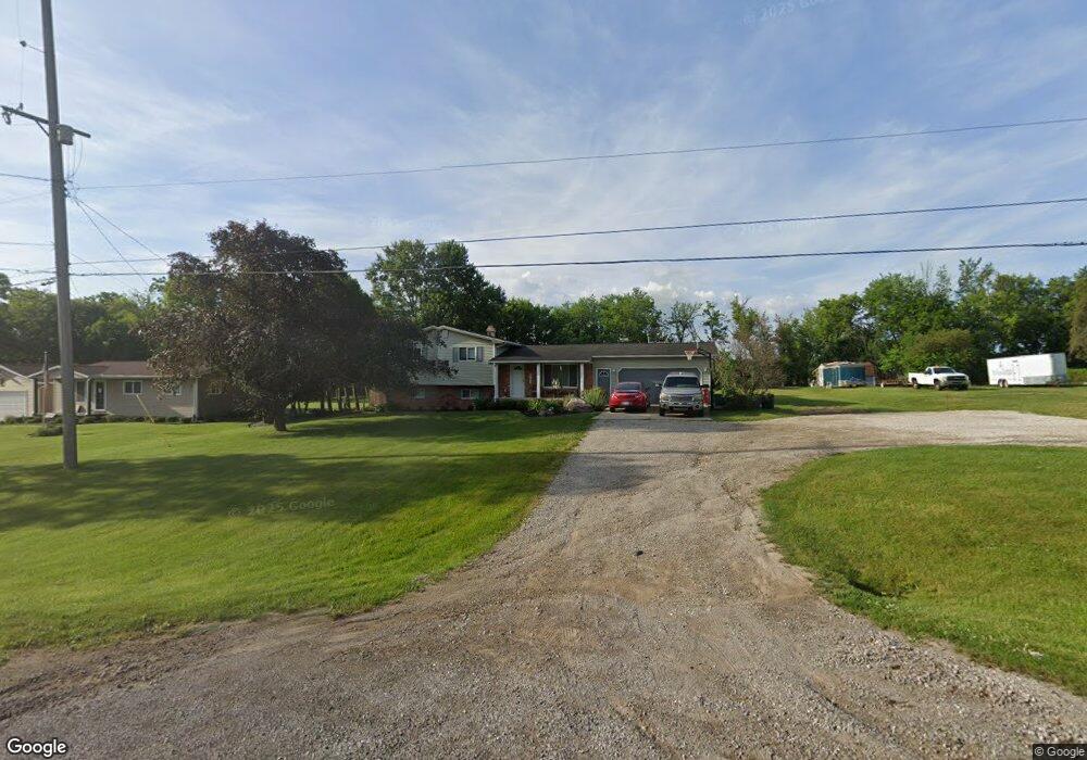 9412 E Coldwater Rd, Davison, MI 48423 - photo 1