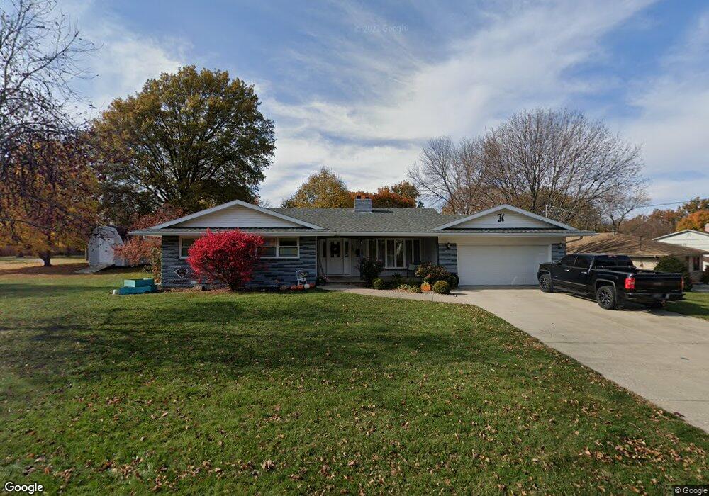 410 Johnson Dr, Shenandoah, IA 51601 - photo 1