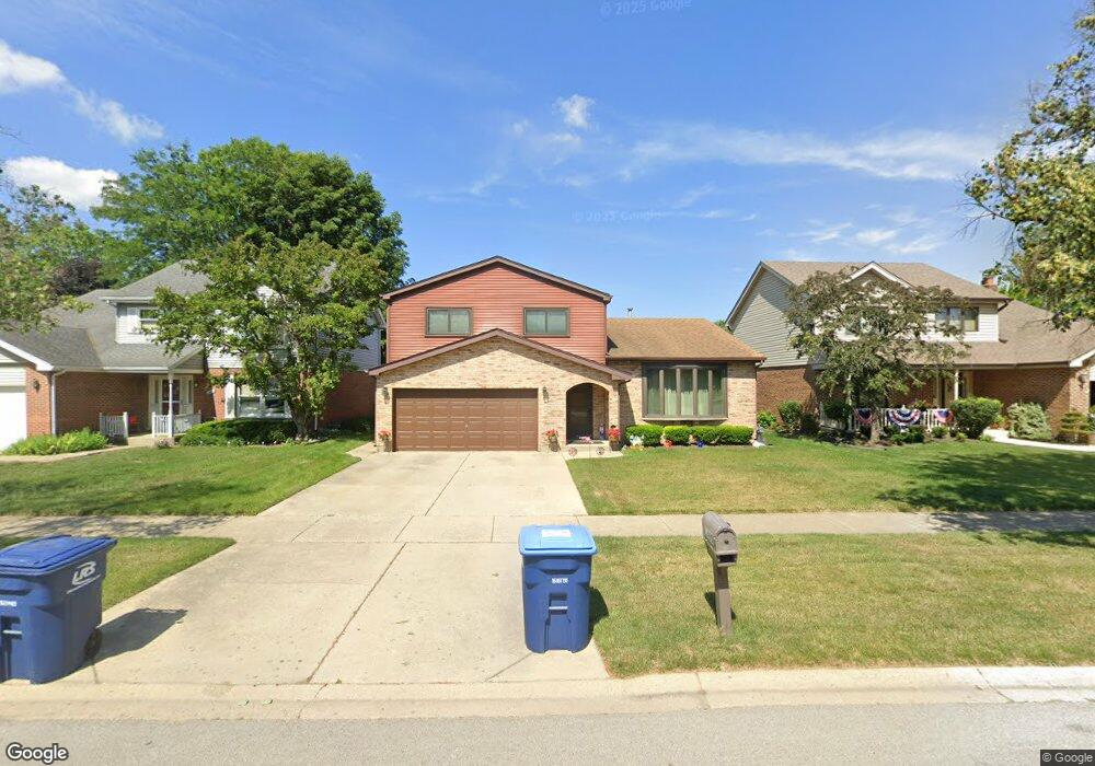 1460 Heather Ln, Des Plaines, IL 60018 - photo 1
