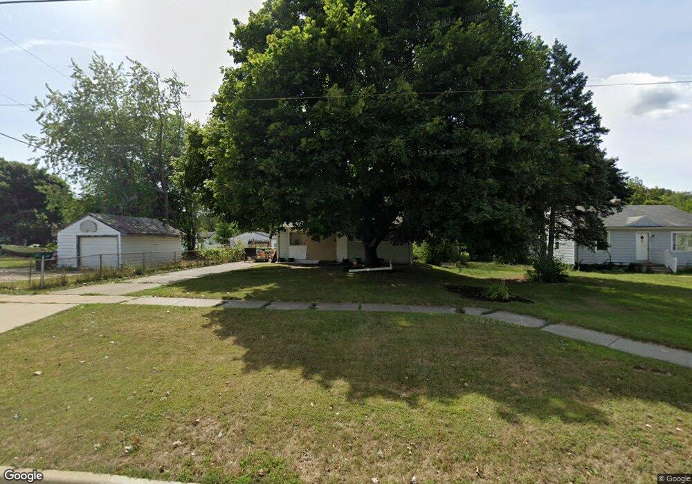 3527 W Holmes Rd, Lansing, MI 48911 - photo 1