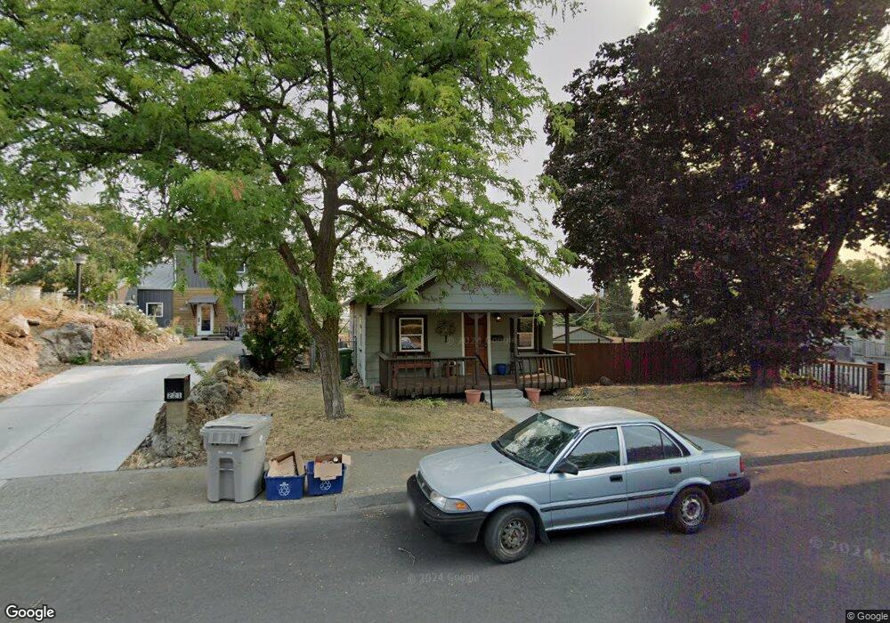 219 W 15th St, the Dalles, OR 97058 - photo 1