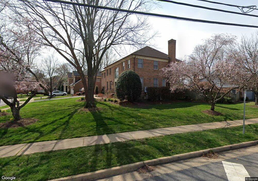 1700 Esquire Ln, McLean, VA 22101 - photo 1