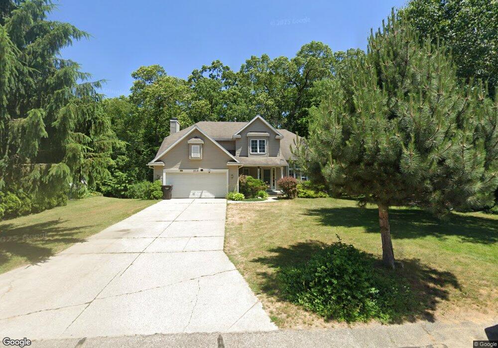 2510 Mcintosh Ave NE, Grand Rapids, MI 49525 - photo 1