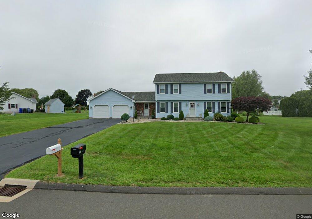 211 Quail Run Rd, Suffield, CT 06078 - photo 1