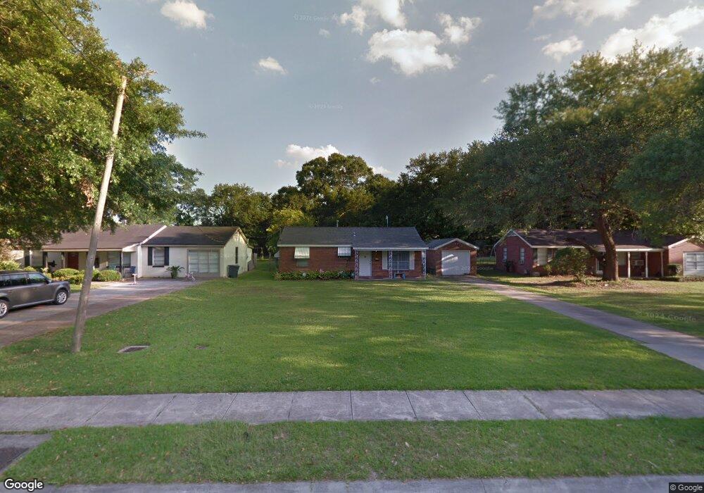 217 W Claude St, Lake Charles, LA 70605 - photo 1