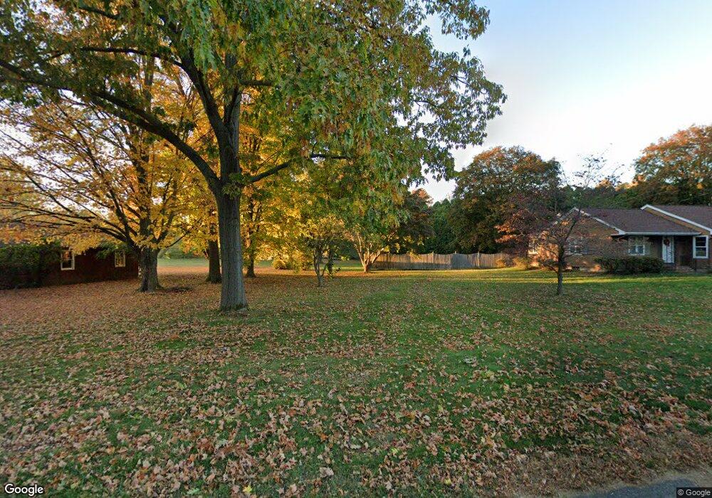 4 River Dr, Hadley, MA 01035 - photo 1