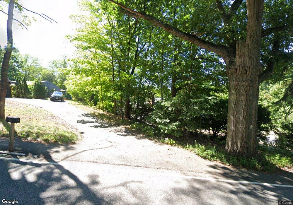 556 Concord Ave, Lexington, MA 02421 - photo 1