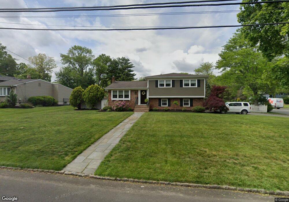 281 Runnymede Pkwy, New Providence, NJ 07974 - photo 1