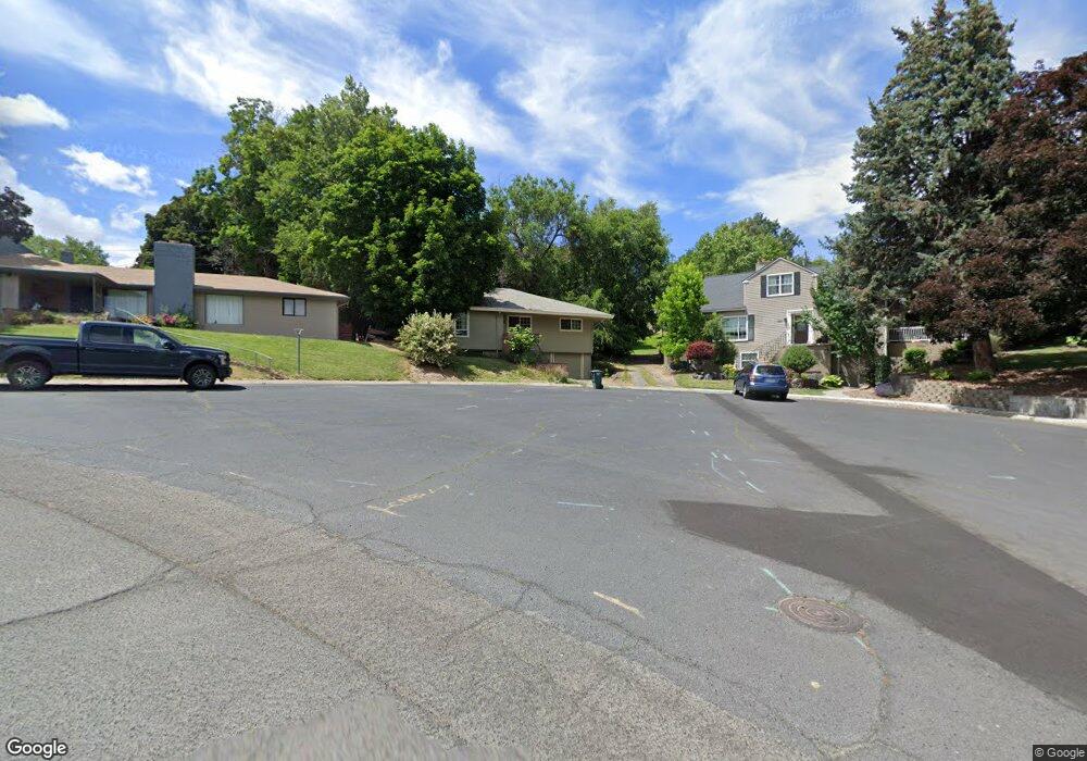 828 NW 8th St, Pendleton, OR 97801 - photo 1