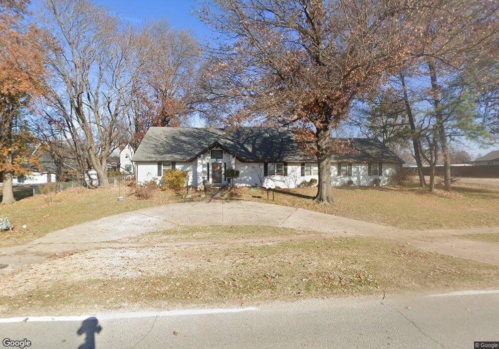410 E Dallas St, Broken Arrow, OK 74012 - photo 1