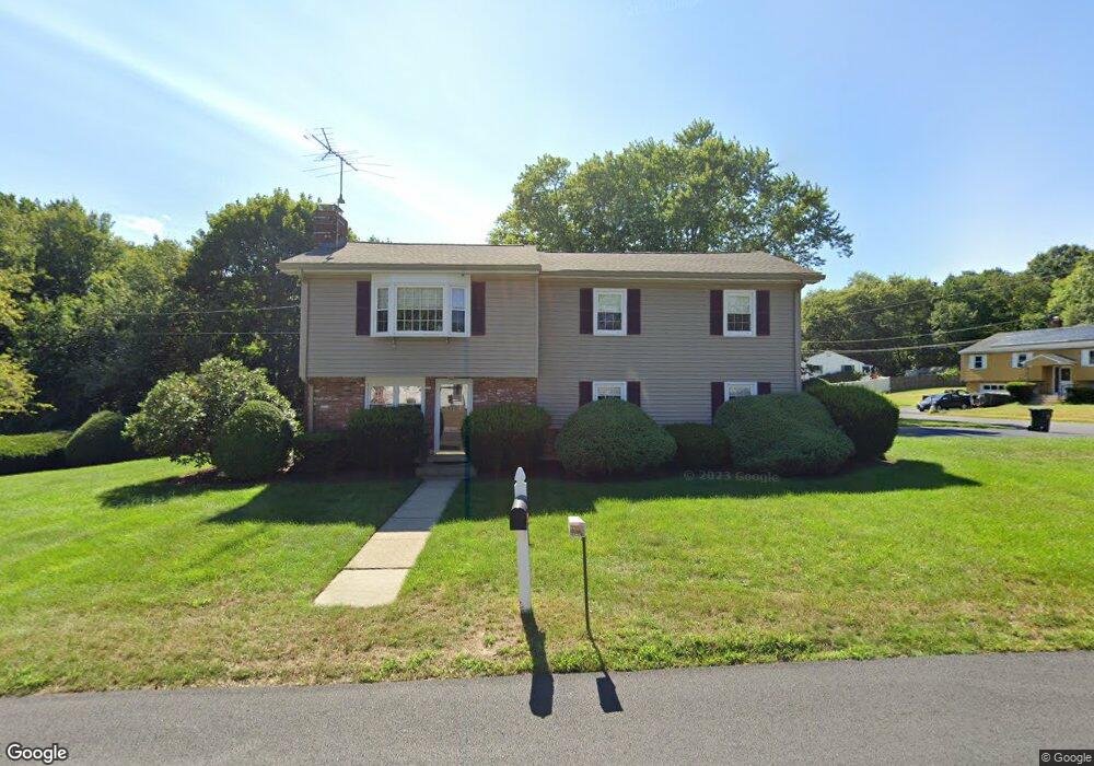 28 Daniel Dr, Bellingham, MA 02019 - photo 1