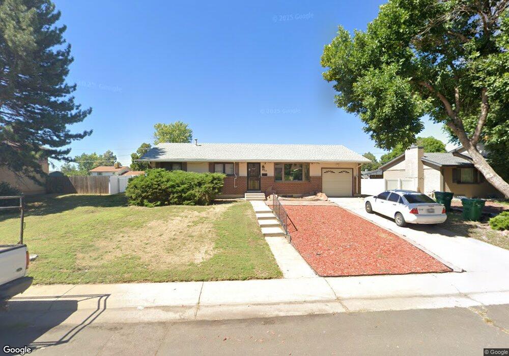 925 Dearborn St, Aurora, CO 80011 - photo 1