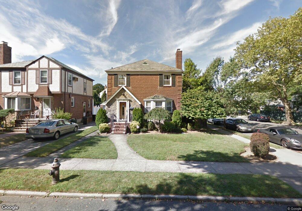 8102 190th St, Hollis, NY 11423 - photo 1