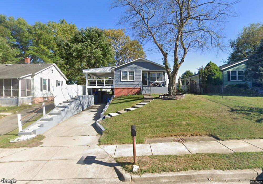 10715 Shaftsbury St, Kensington, MD 20895 - photo 1