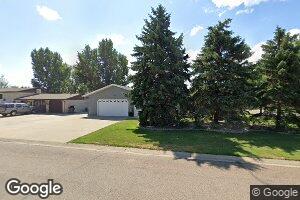 901 Elbowoods Dr, Hazen, ND 58545