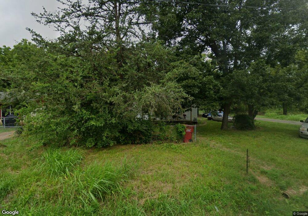 802 S I St, Hugo, OK 74743 - photo 1