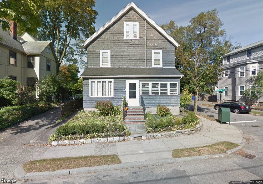 259 Webster St unit 1, Auburndale, MA 02466 - photo 1