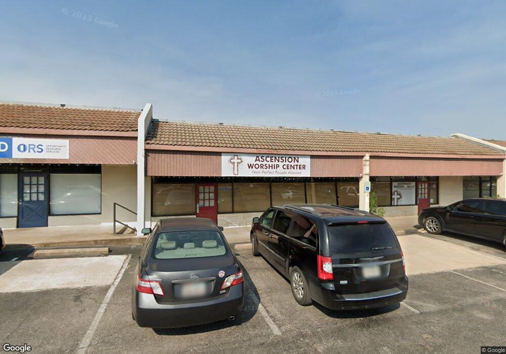 212 S Ridgeway Dr, Cleburne, TX 76033 - photo 1