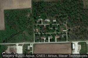 207 Hickory Dr, Roberts, IL 60962