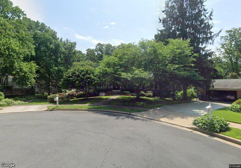 1323 Cordelia Ct, McLean, VA 22102 - photo 1