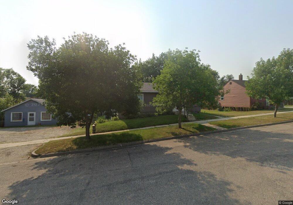 620 3rd Ave SE, Jamestown, ND 58401 - photo 1