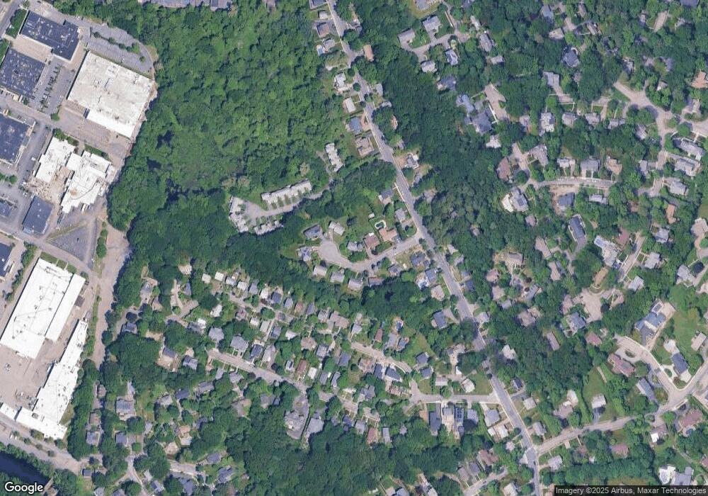 19 Winchester Plaza, Newton Highlands, MA 02461 - photo 1