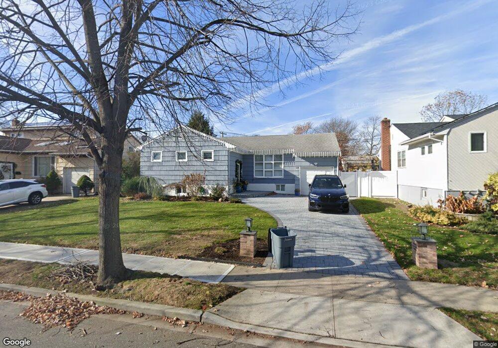 38 Crestwood Ln, Valley Stream, NY 11581 - photo 1