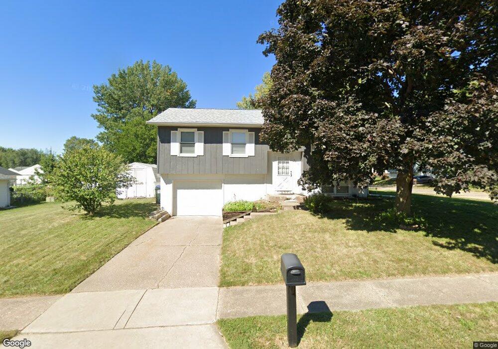 5416 Davie St, Davenport, IA 52806 - photo 1