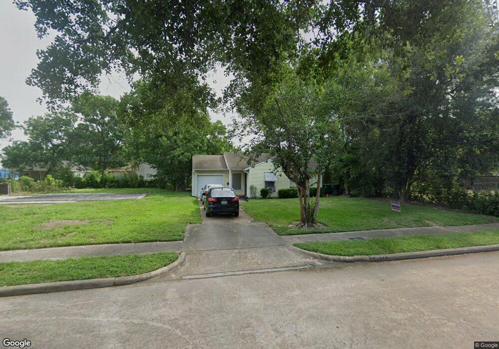 3923 Zephyr St, Houston, TX 77021 - photo 1