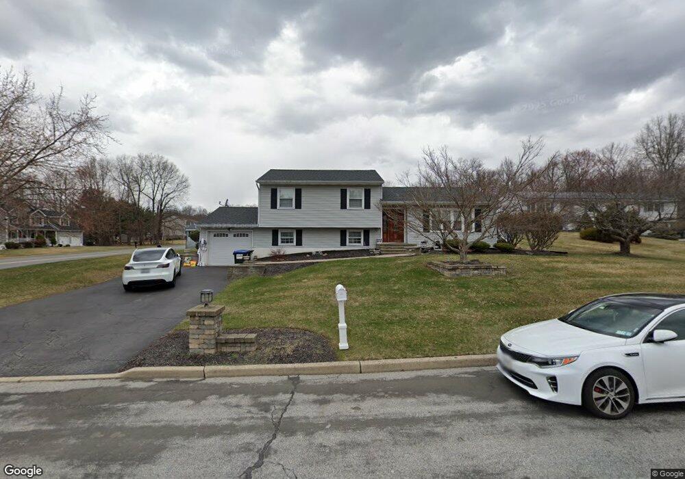 1 Yarmouth Ct, Washingtonville, NY 10992 - photo 1