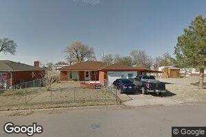 215 NW 4th St, Mooreland, OK 73852