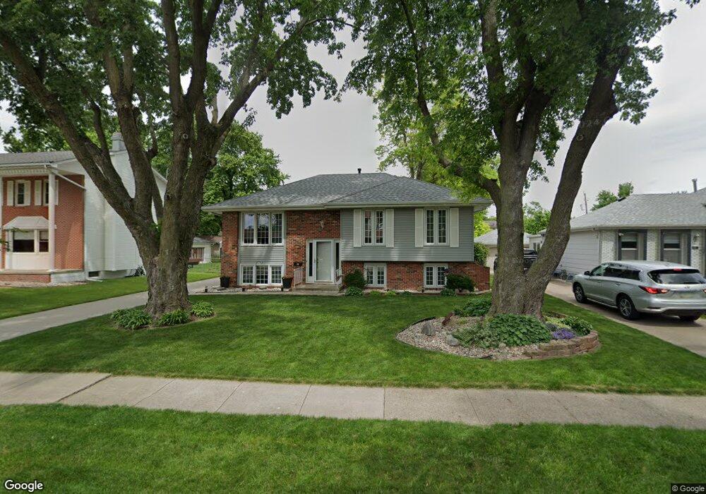 4111 E 23rd St, Des Moines, IA 50317 - photo 1