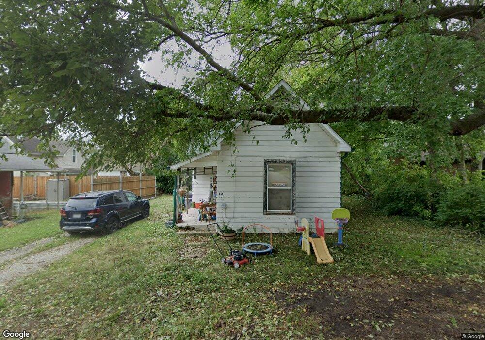 210 Elm St, Plainfield, IN 46168 - photo 1