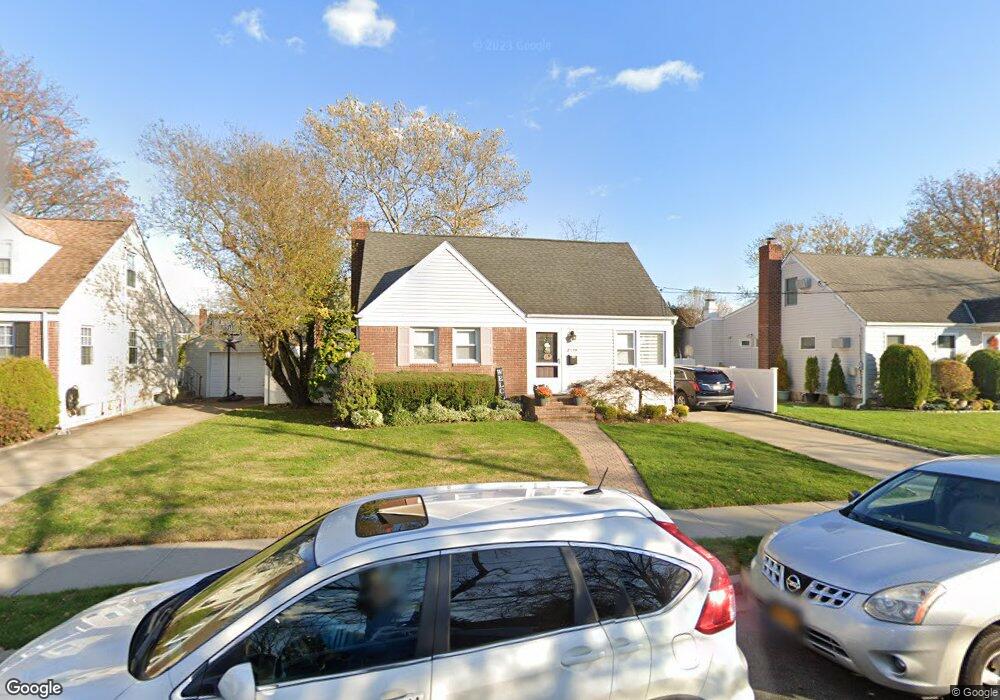 2719 Fortesque Ave, Oceanside, NY 11572 - photo 1