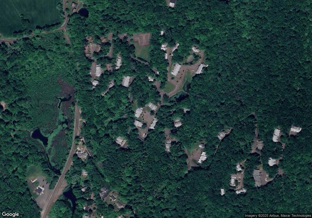 48 Wauwinet Ct, Guilford, CT 06437 - photo 1