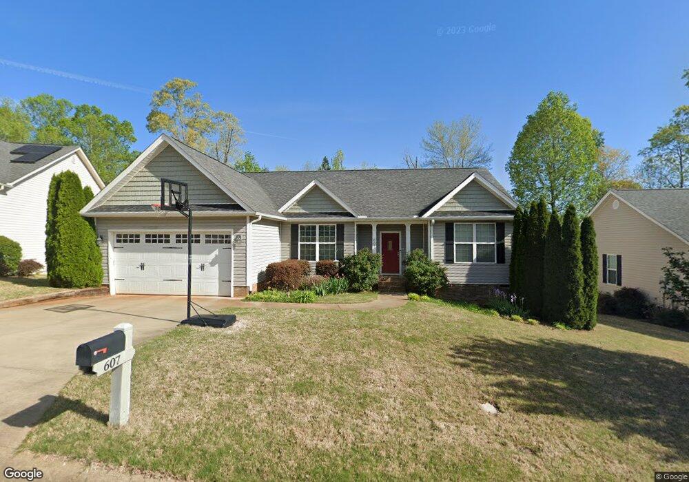 607 Summitbluff Dr, Greenville, SC 29617 - photo 1