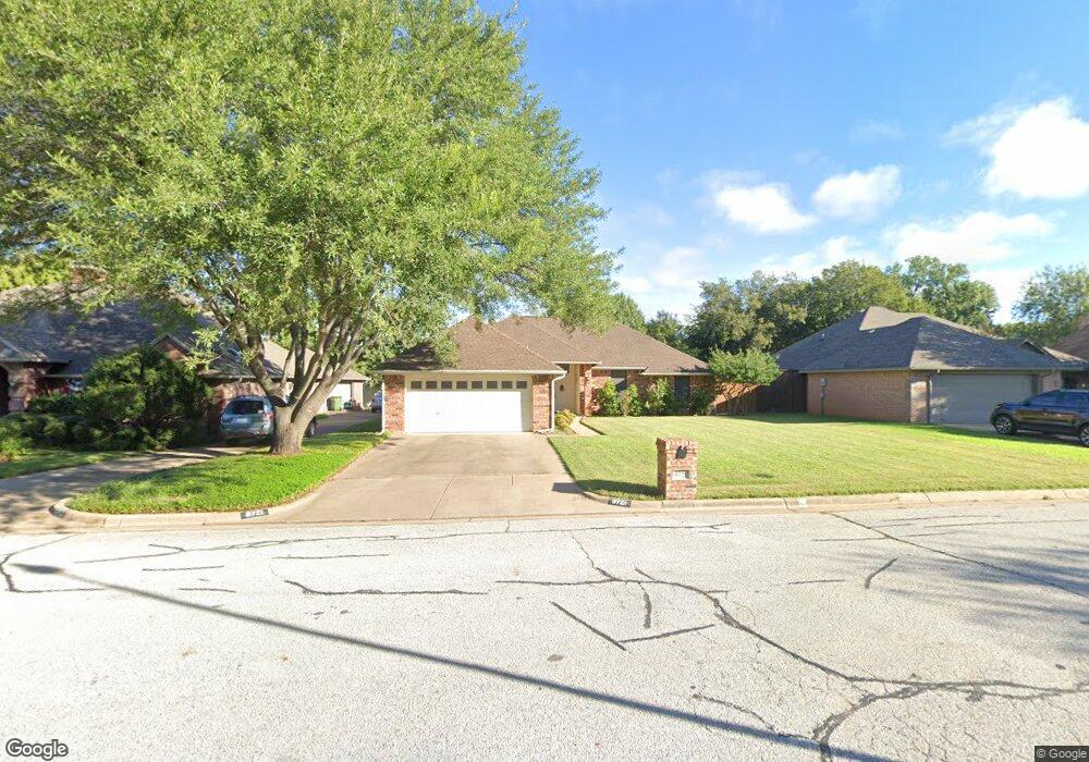 8721 Woodstair Dr, North Richland Hills, TX 76182 - photo 1