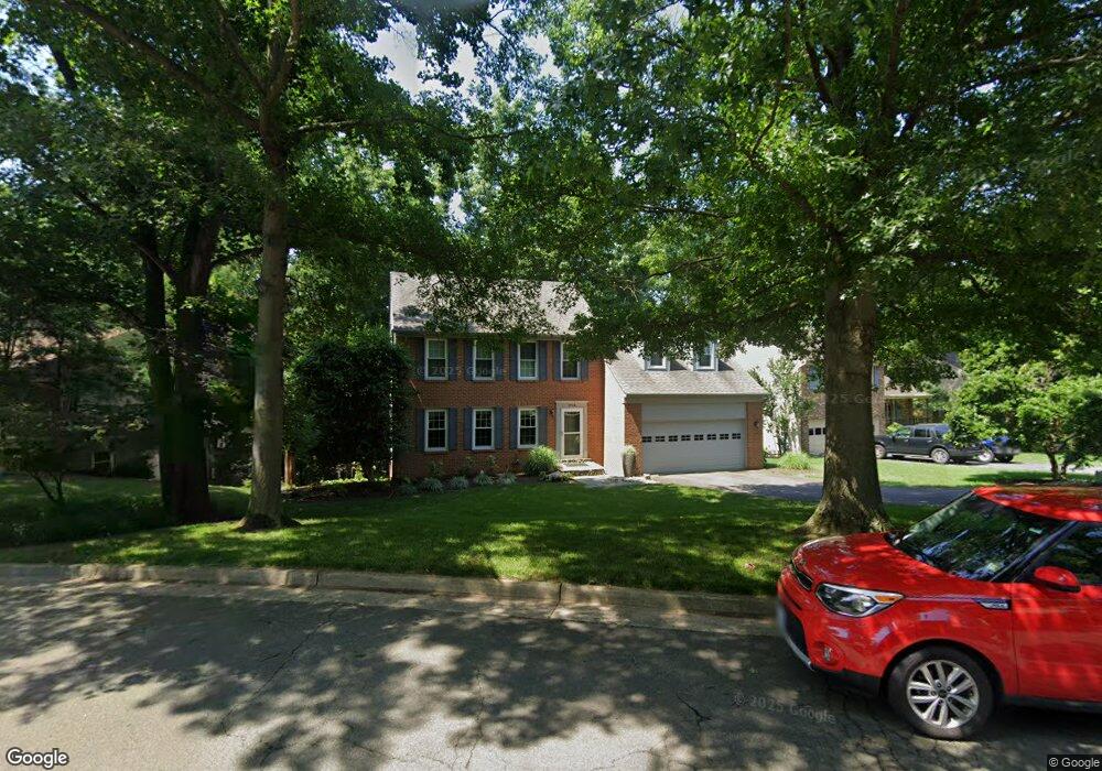 1914 Aubrey Place Ct, Vienna, VA 22182 - photo 1