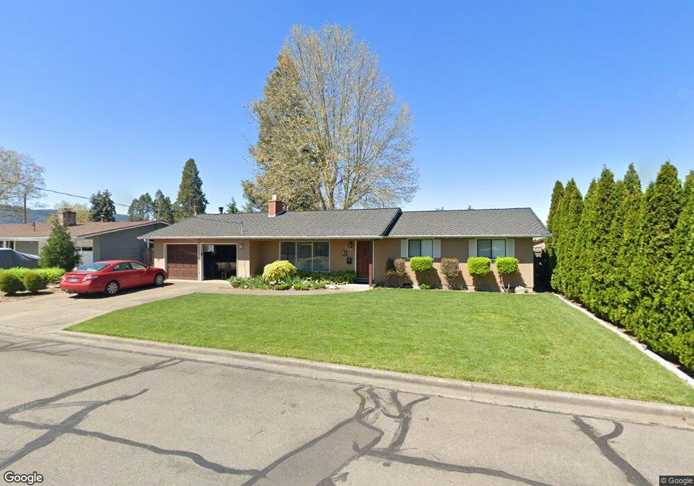 840 S 5th St, Central Point, OR 97502 - photo 1