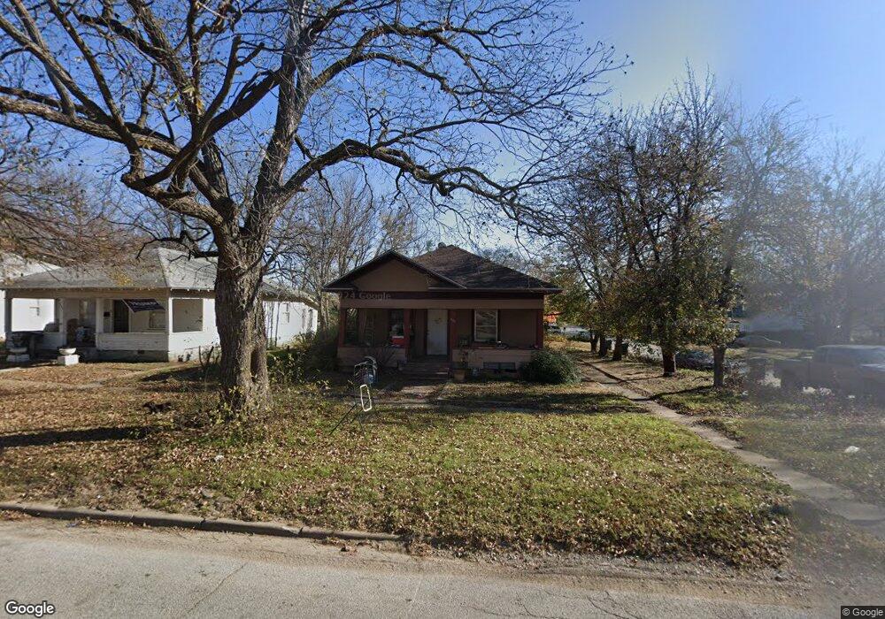 400 N 3rd St, Henryetta, OK 74437 - photo 1