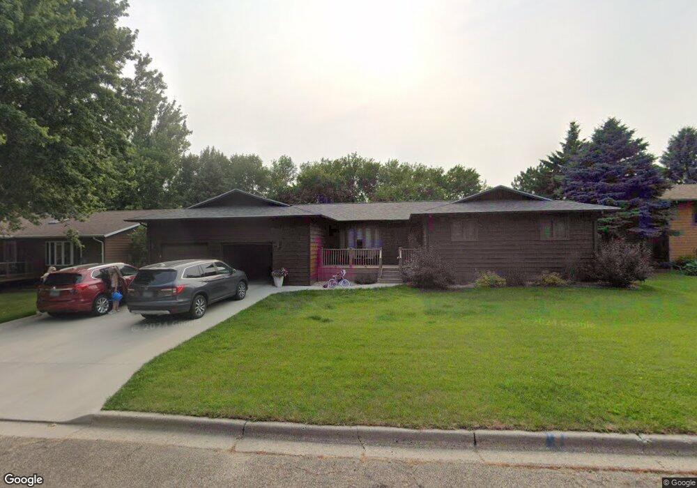 313 21st Ave NE, Jamestown, ND 58401 - photo 1